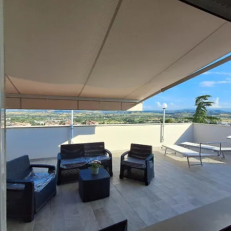 Terrazza D'abruzzo Apartament Nereto